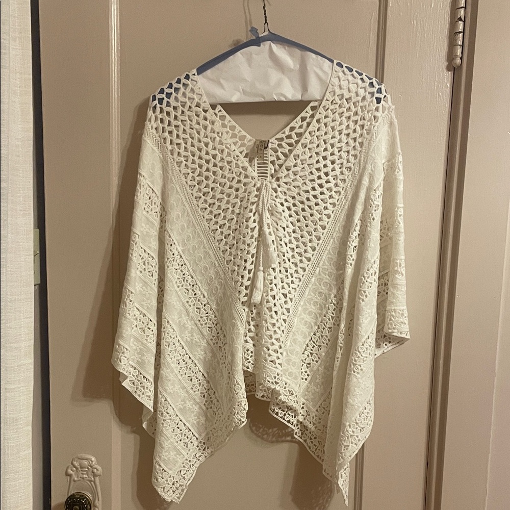 XCVI Ivory Crochet Poncho small